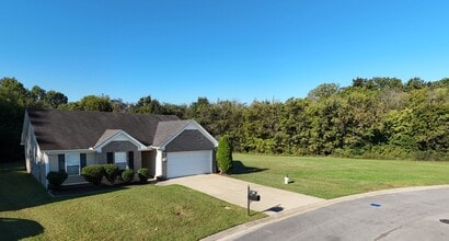Building Photo - 639 Buck Cherry Way