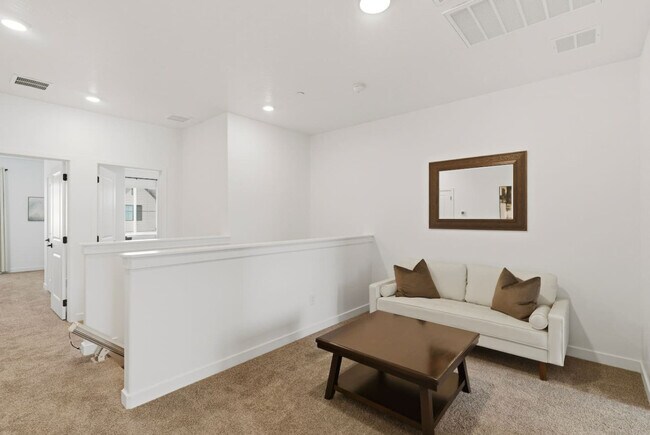 Foto del edificio - 1705 Ripple Rock Dr