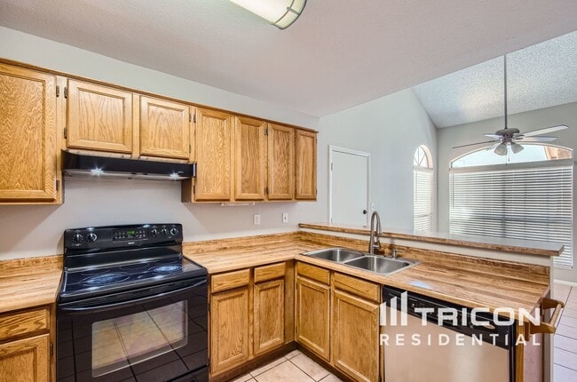 Foto del edificio - 3831 W Harrison St