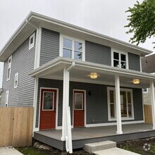 Building Photo - 1345 7th St