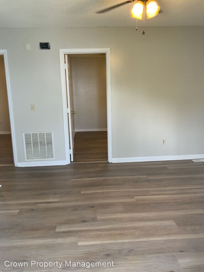 Foto del edificio - 2 br, 1 bath House - 2549 Cherry St Apt 3