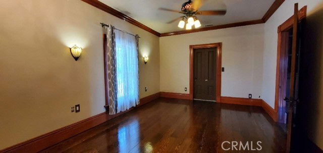 Building Photo - 495 E Collins Ave