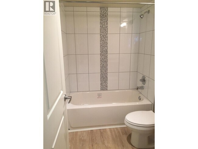 Photo du bâtiment - 8635 Fremlin St