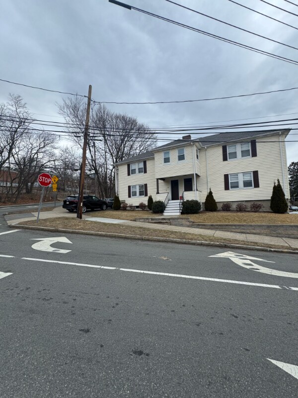 Primary Photo - 23 Prospect Hill Ave