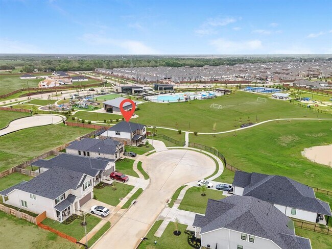 Building Photo - 5502 Pearl Vis Dr