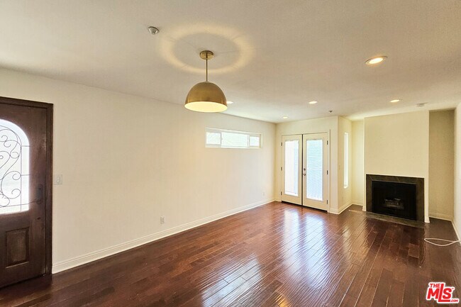 Foto del edificio - 4220 Fair Ave