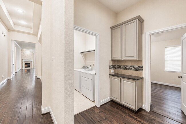 Foto del edificio - 1722 Dominion Heights Ln