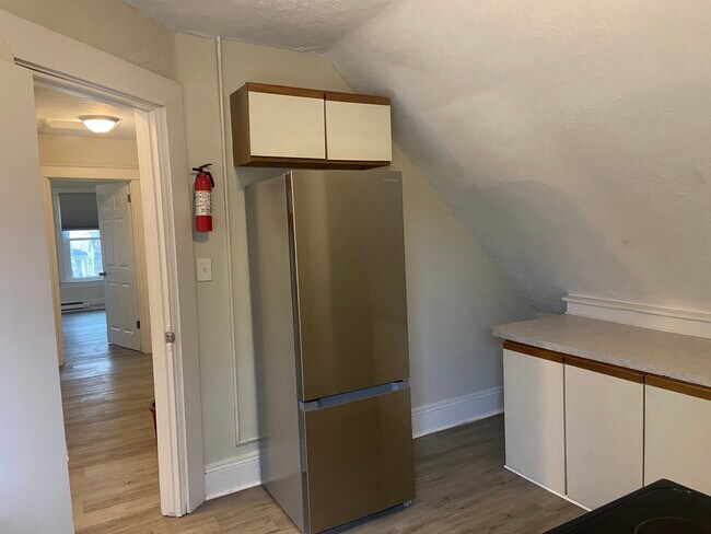 Foto del edificio - 734 Egleston Ave