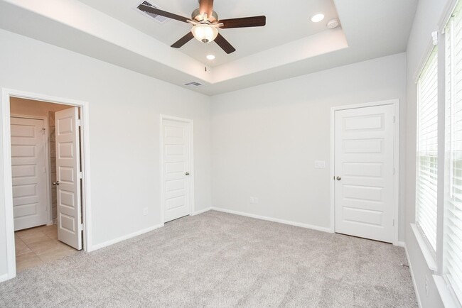 Building Photo - 8319 Bristlecone Pne Wy