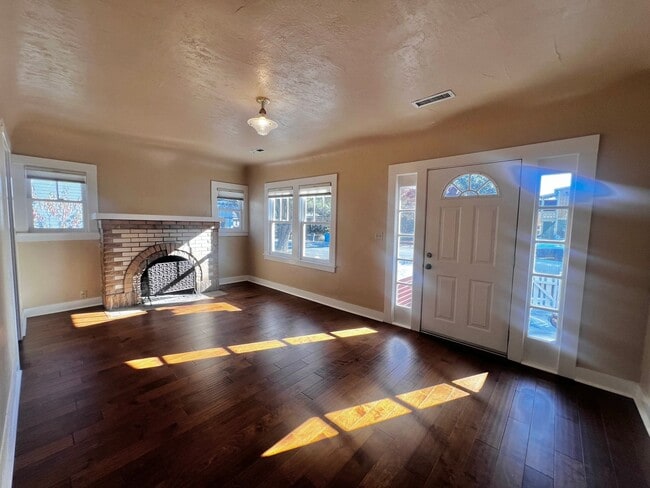 Foto del edificio - Charming Petaluma Home Near Downtown