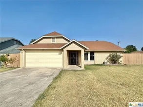 Building Photo - 3322 Tallwood Dr