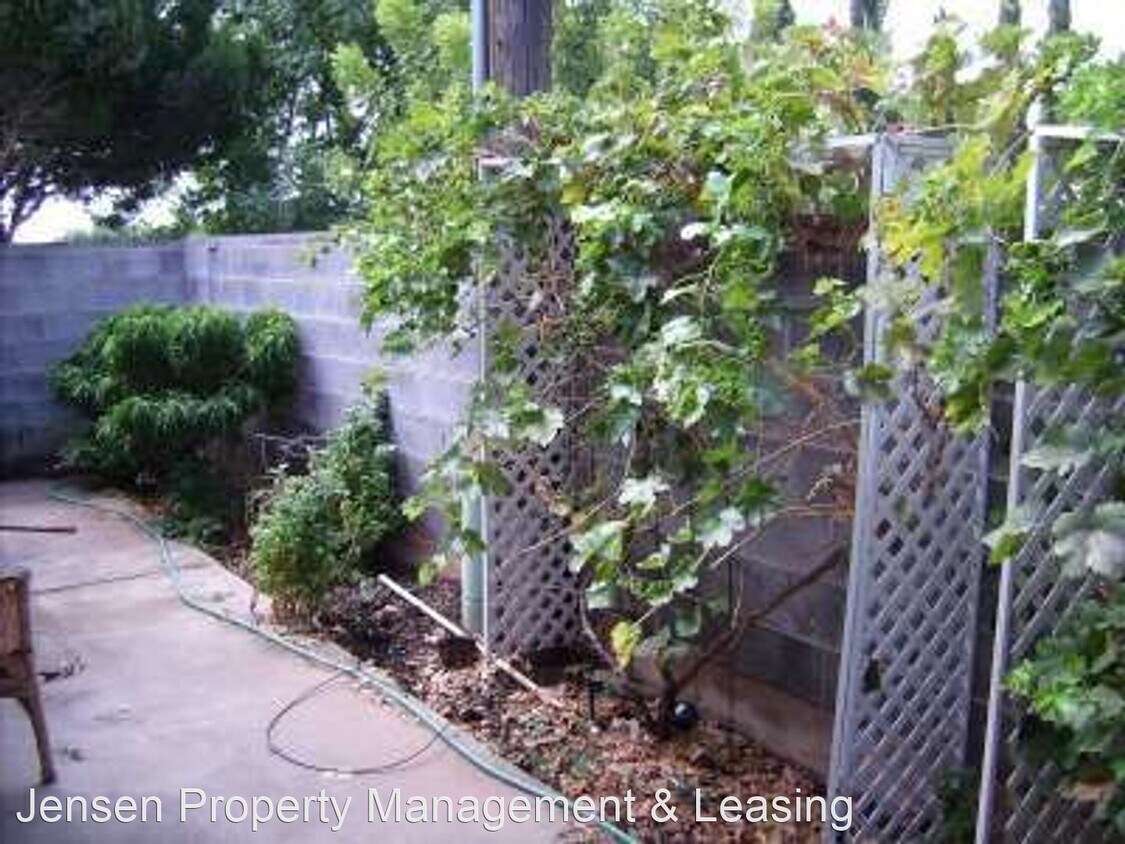 Building Photo - 2 br, 2 bath House - 453 South 100 East #2