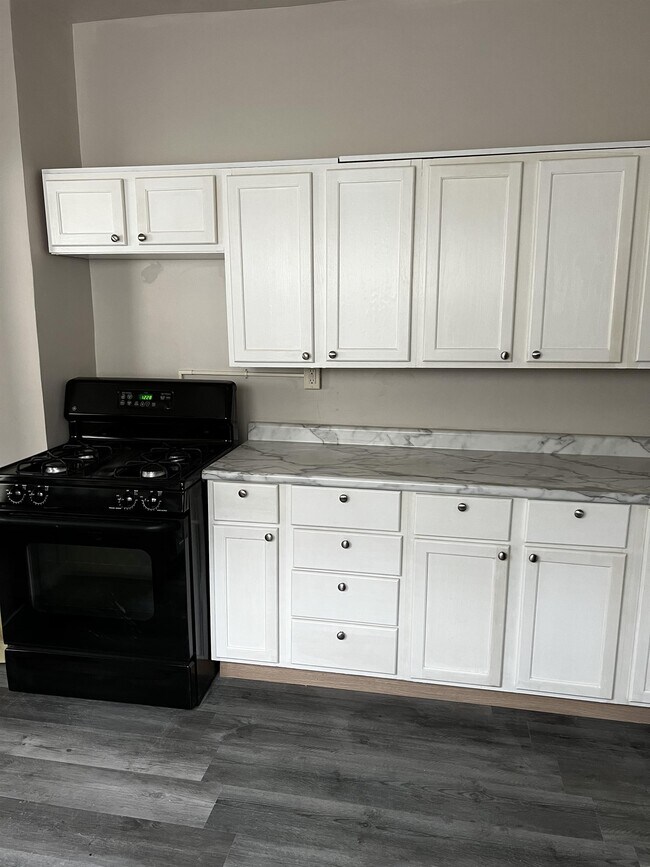 Foto del edificio - 1365 Ellsworth St