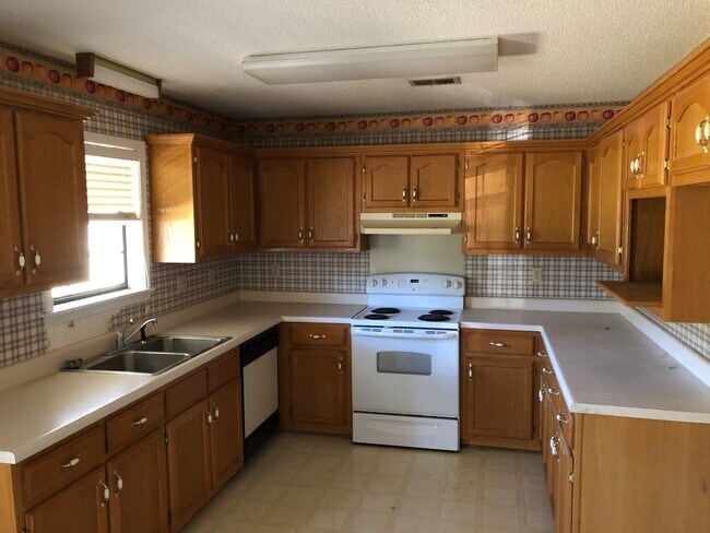 Building Photo - 1555 Yellowdog Rd, Senatobia