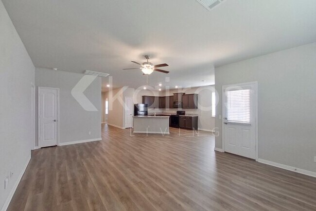 Foto del edificio - 900 NW 6th St