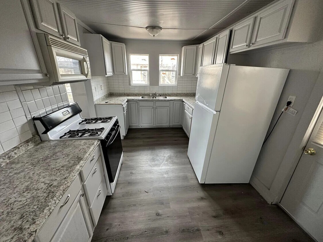 424 E 13th St, Chandler, OK 74834 House Rental in Chandler, OK