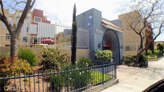 Building Photo - 550 Orange Ave