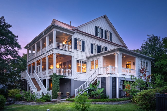 Building Photo - 6BD/5BA Custom Home for Lease in Daniel Island Park