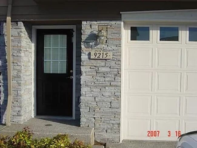 Photo - 9215 SW Sweek Dr Townhome