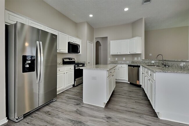 Foto del edificio - 19406 Arbor Pines Ln