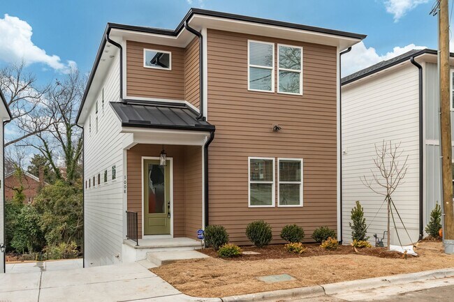 Building Photo - Beautiful 4-bedroom, 4-bathroom Custom Home Durham, NC