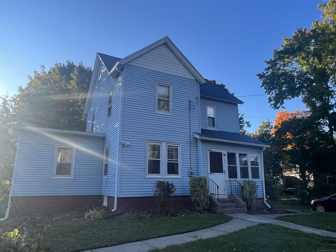 Primary Photo - 24 Lyness St