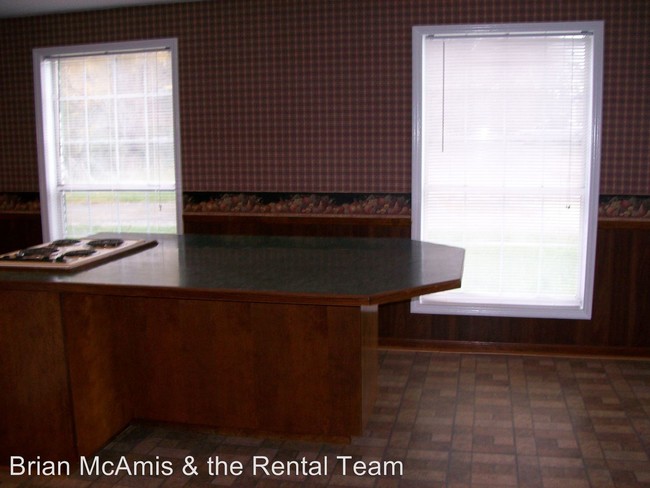 Building Photo - 3680 Snapps Ferry Rd