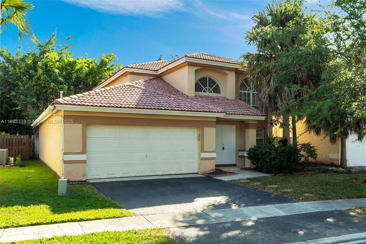 Primary Photo - 106 Gables Blvd
