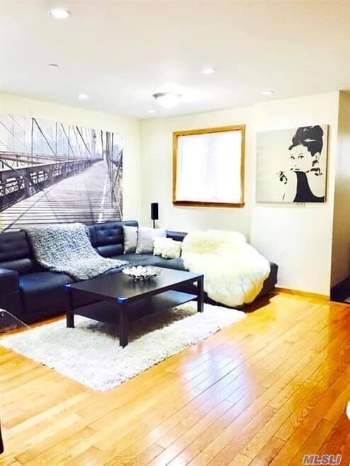 Foto del edificio - 135-18 Elder Ave