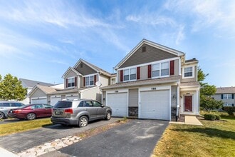 Building Photo - 756 Woodewind Dr