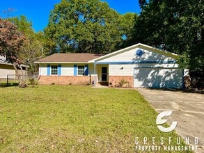 Building Photo - 7027 Calamar Dr