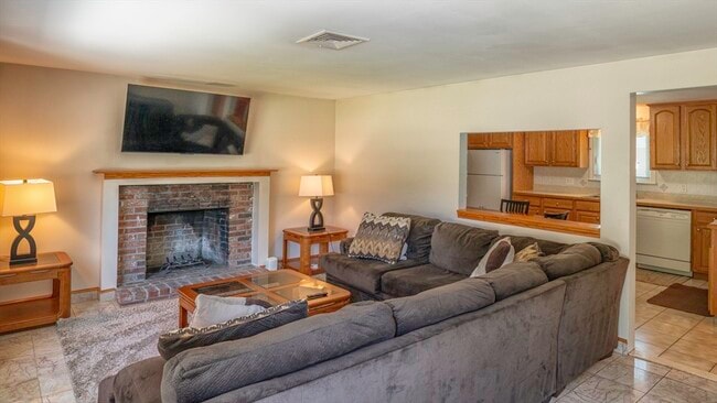 Building Photo - 118 Walton Ave