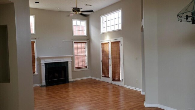 Foto del edificio - 2425 Noble Wood Ct