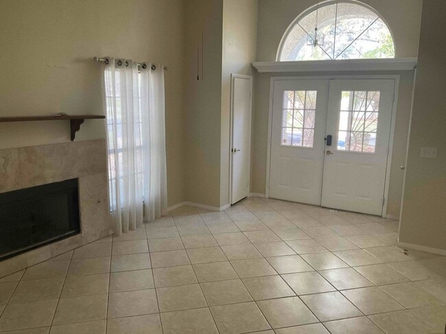 Building Photo - 4917 Braeburn Dr