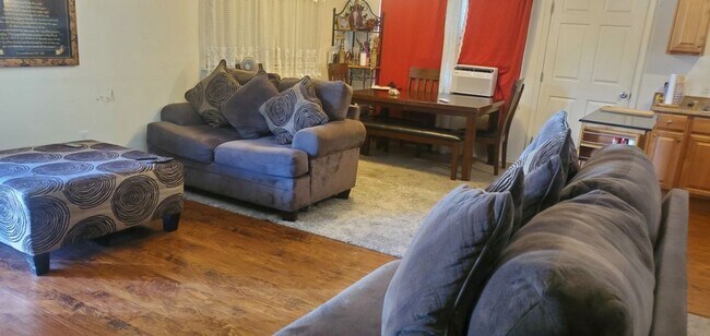 Foto del edificio - Handicap Accessible 2 bd, 2 ba - Beautiful...