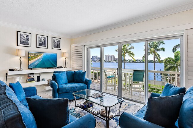 Foto del edificio - 250 Bradley Pl