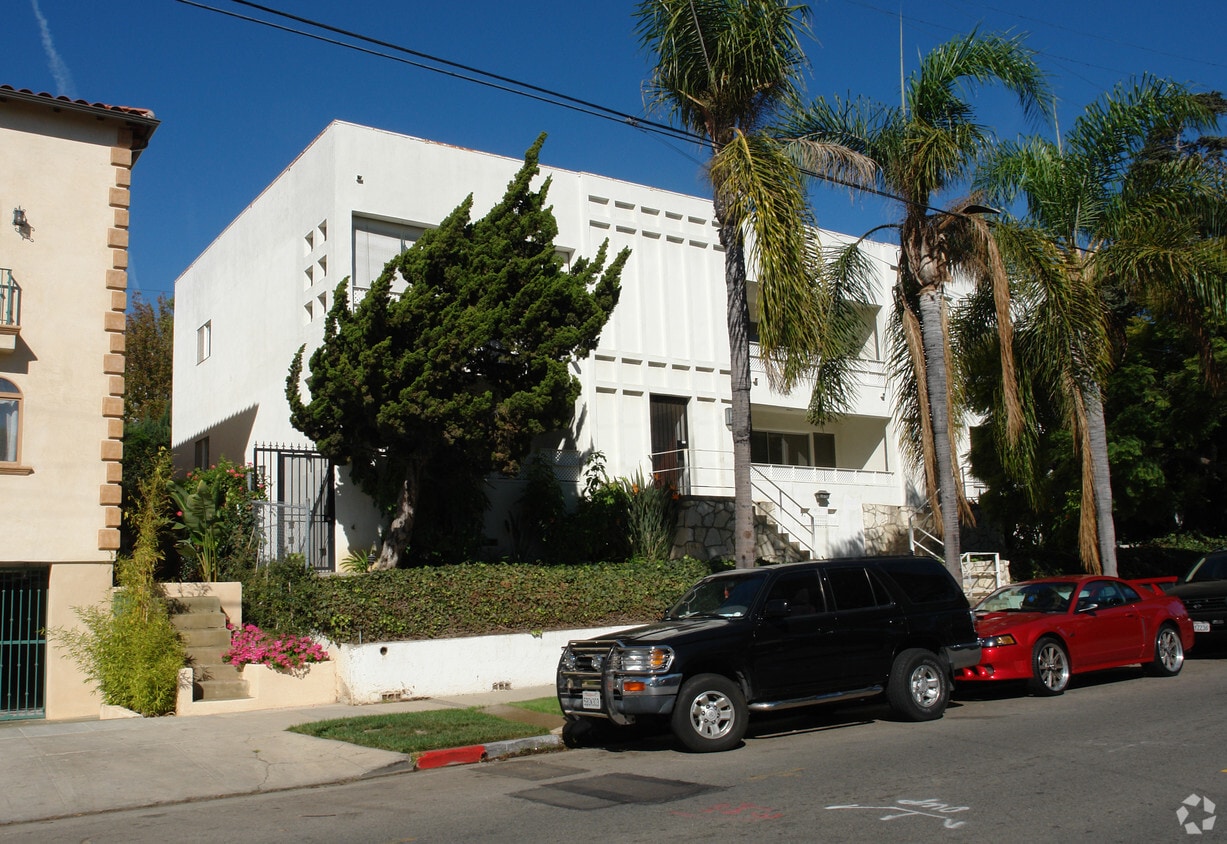 10755 Ohio Ave, Los Angeles, CA 90024 Apartments in Los Angeles, CA