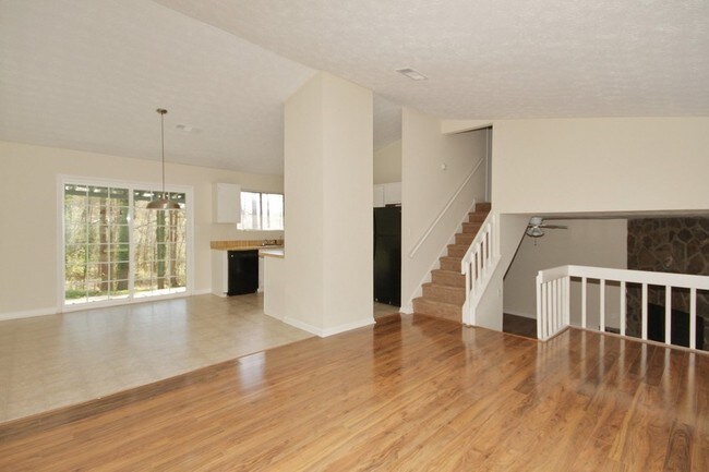 Building Photo - 3168 Meadow Wood Ct