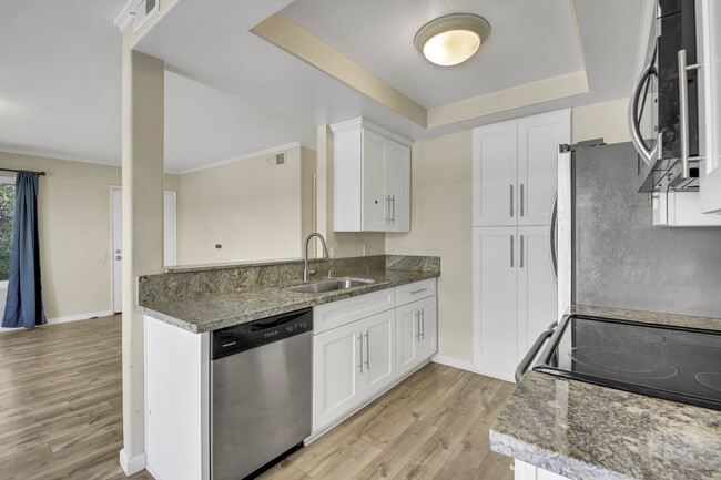 Building Photo - 789 Windermere Point Way