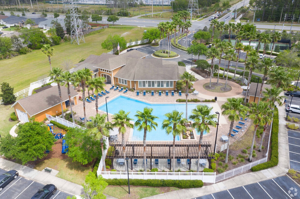 Primary Photo - North Beach on Kernan Apartments