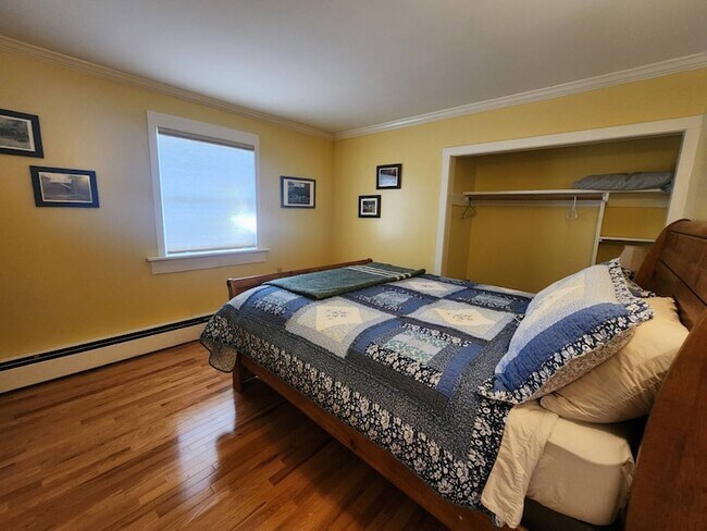 Foto del edificio - 832 W Fulton Rd