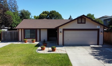 Building Photo - 1532 Wawona St