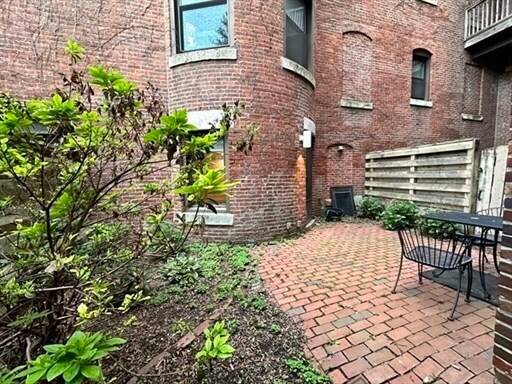 Foto principal - 103 Gainsborough St