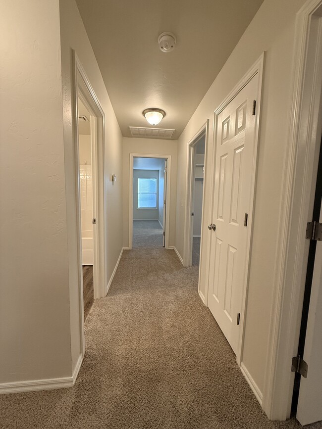 Building Photo - 11708 NW 135th Terrace