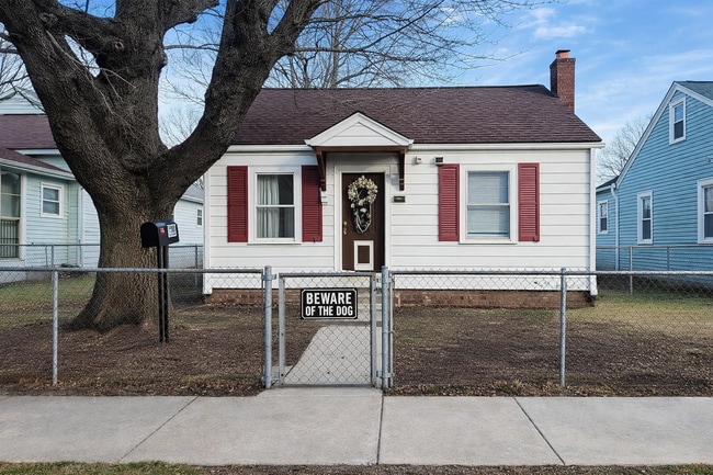 Photo - 1235 Kappes St House