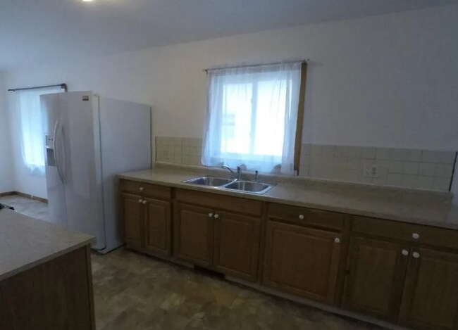 Foto del edificio - 3526 N Newton Ave