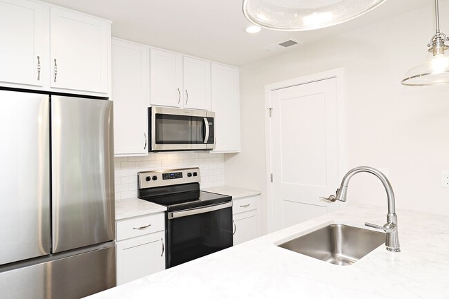 Foto del edificio - Newly Built Belvedere Apartment