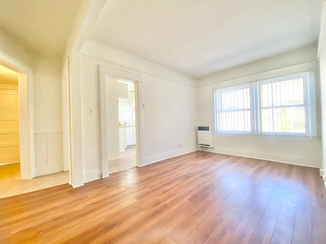 Building Photo - 53 Paloma Ave