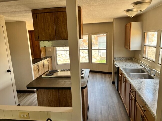 Foto del edificio - 2 Bedroom/2 Bath Home for Rent