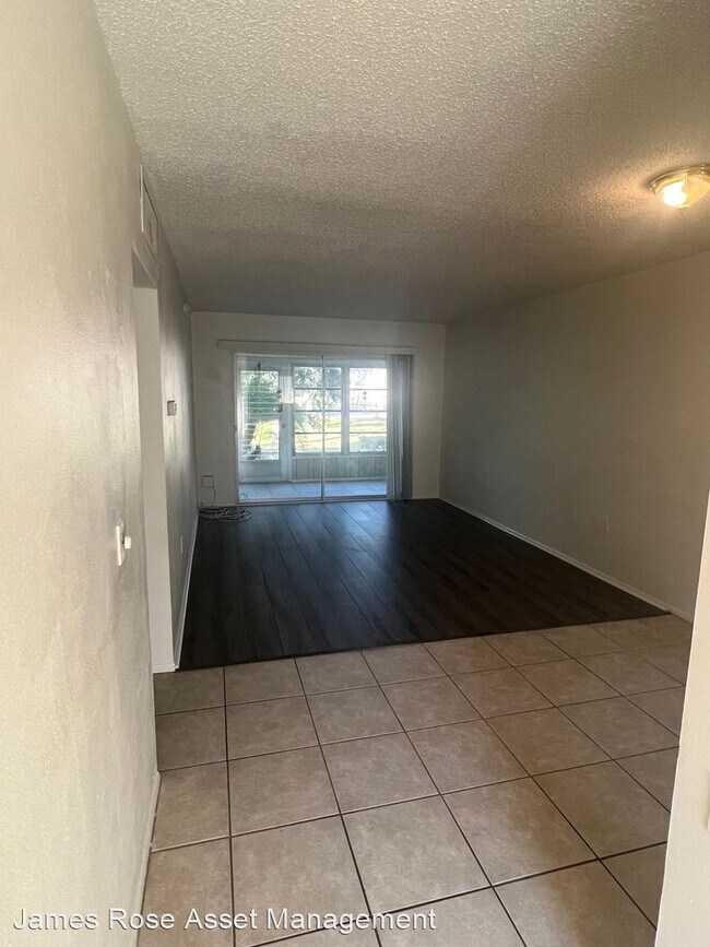Building Photo - 1 br, 1 bath House - 2003 Greenbriar Blvd....